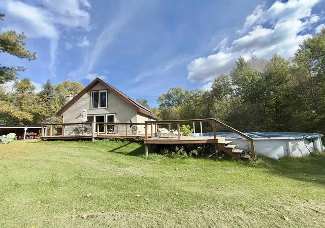 Photo 1 of Single family home for sale at 105 E Winegar Rd, Gladwin, MI 48624 | MLS# 50224674 | Listing updated on 2026-10-13