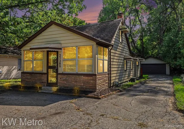 Photo 1 of Single family home for sale at 21389 Duns Scotus St, Southfield, MI 48075 | MLS# 61034951 | Listing updated on 2026-10-01