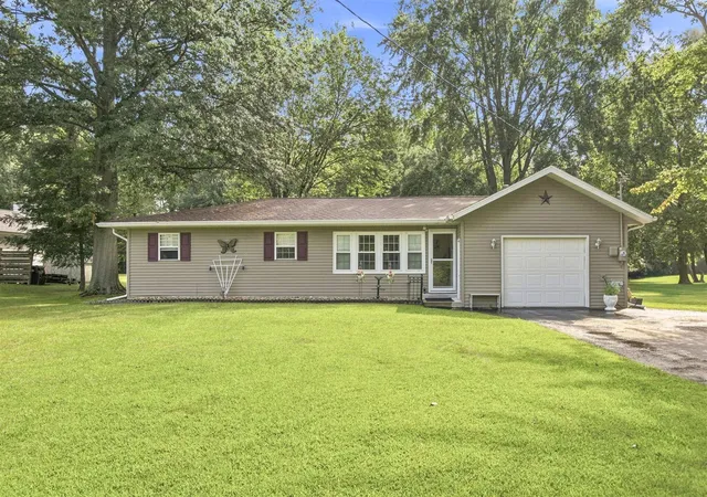 Single family home for sale at 5609 Johnson Rd, Coloma, MI 49038 | MLS# 70555713