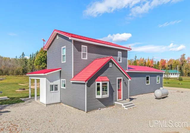 Photo 1 of Single family home for sale at 8499 Co 503 Cc Rd, Rapid River, MI 49878 | MLS# 50224303 | Listing updated on 2026-10-08