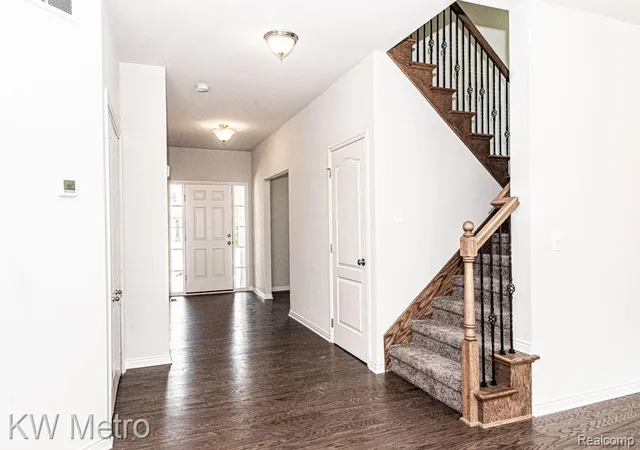 Photo 1 of Single family home for sale at 34608 John Bartley Cir, Sterling Heights, MI 48310 | MLS# 61020965 | Listing updated on 2026-09-15