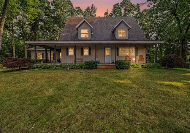 Photo 1 of Single family home for sale at 4300 Fruitvale Rd, Montague, MI 49437 | MLS# 70546158 | Listing updated on 2026-09-08