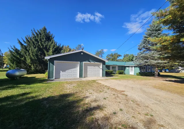Photo 1 of Single family home for sale at 10141 Suzanne Dr, Harrison, MI 48625 | MLS# 50223689 | Listing updated on 2026-10-27