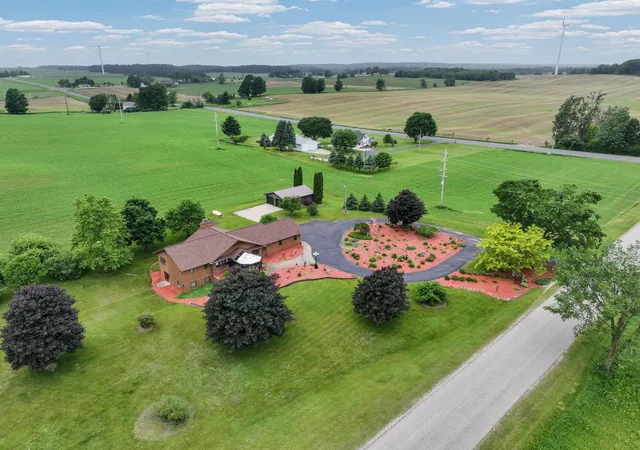 Photo 2 of Single family home for sale at 10104 S Blodgett, Mc Bain, MI 49657 | MLS# 80073432 | Listing updated on 2026-09-14