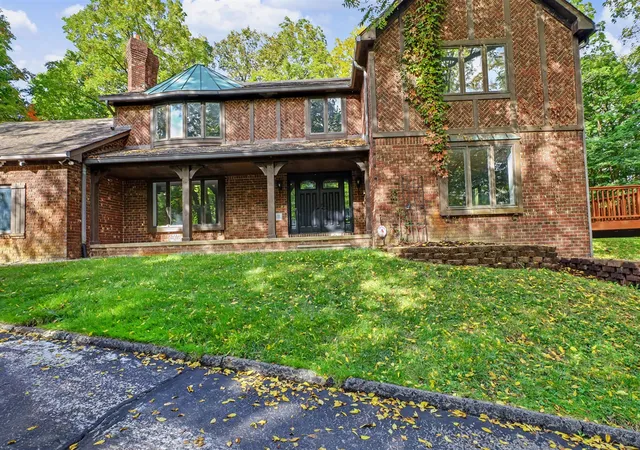 Photo 3 of Single family home for sale at 27155 Drake Rd, Farmington Hills, MI 48331 | MLS# 70494933 | Listing updated on 2026-10-03