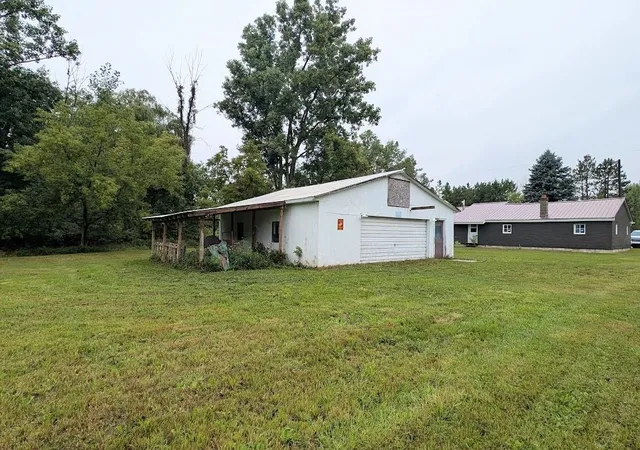 Photo 3 of Single family home for sale at 4297 Wheeler Rd, Standish, MI 48658 | MLS# 50220692 | Listing updated on 2026-10-29