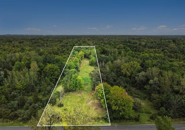 Photo 2 of Sale Pending at V/l County Rd 376, Covert, MI 49013 | MLS# 70561146 | Listing updated on 2026-10-21
