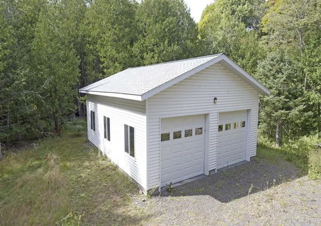 Photo 3 of Single family home for sale at 2530 Us 41 Hwy, Allouez, MI 49805 | MLS# 50222112 | Listing updated on 2026-09-23