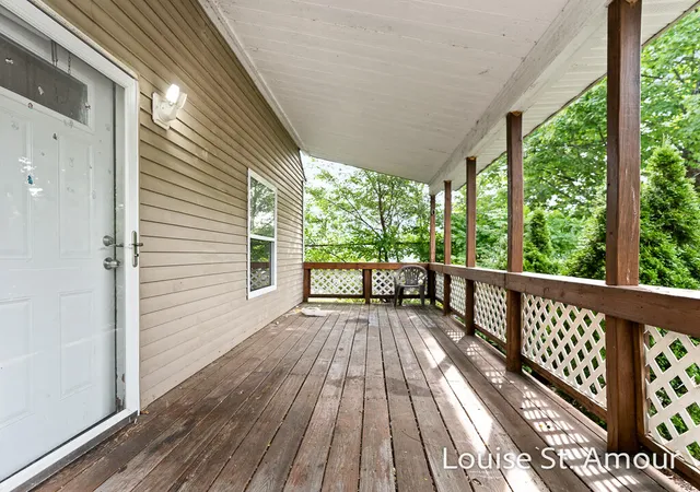 Photo 2 of Multi family home for sale at 756 Washington Ave, Muskegon, MI 49441 | MLS# 70553568 | Listing updated on 2026-09-01