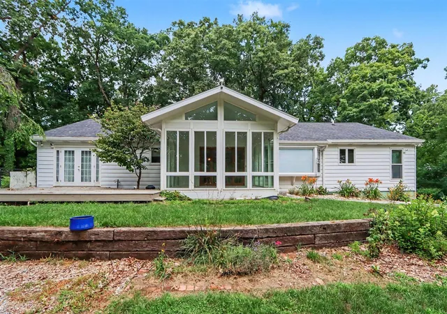 Photo 2 of Sale Pending at 223 Dogwood Trl, Battle Creek, MI 49017 | MLS# 70555820 | Listing updated on 2026-09-15