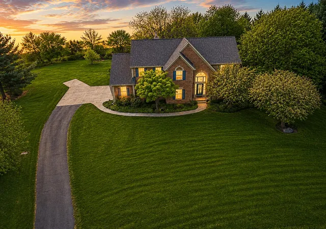 Photo 4 of Sale Pending at 7494 Bridle Path Ct, Ada, MI 49301 | MLS# 70541273 | Listing updated on 2026-10-29