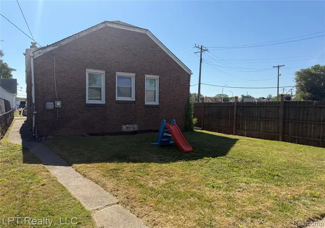 Photo 3 of Sale Pending at 4416 5Th St, Ecorse, MI 48229 1151 | MLS# 61025885 | Listing updated on 2026-10-01
