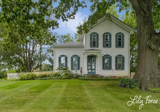 Photo 1 of Single family home for sale at 4714 4 Mile Rd, Grand Rapids, MI 49544 | MLS# 70558545 | Listing updated on 2026-09-23