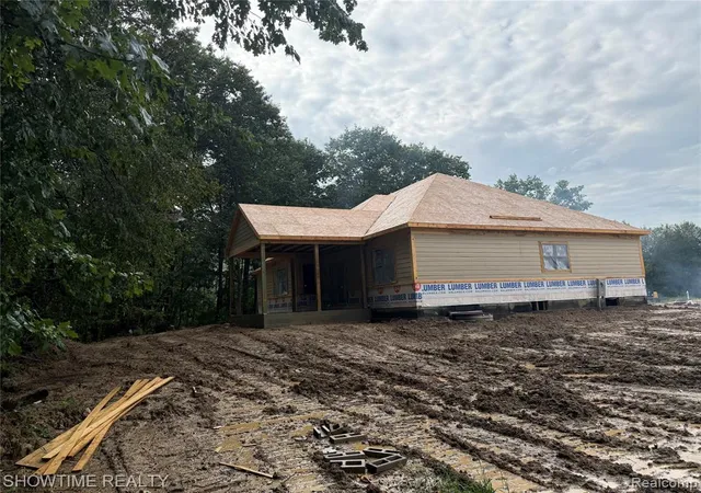 Photo 2 of Single family home for sale at 4095 Metamora Ridge, Metamora, MI 48455 | MLS# 61027316 | Listing updated on 2026-09-04
