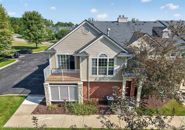 Photo 2 of Condo for sale at 28190 Oakmonte Cir, New Hudson, MI 48165 | MLS# 61027932 | Listing updated on 2026-09-09