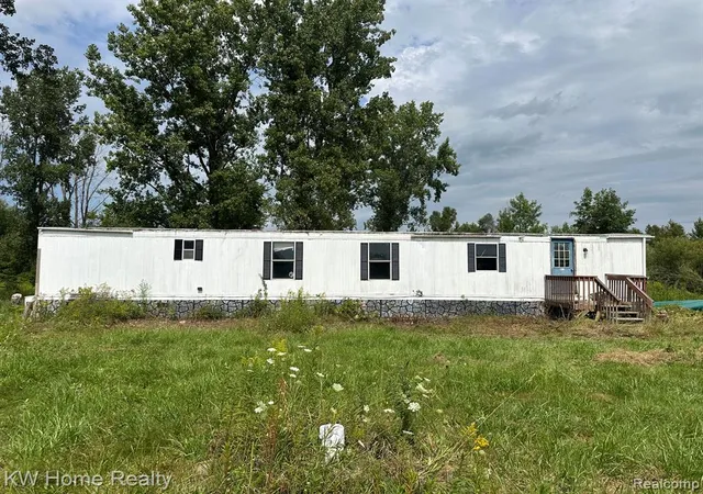 Single family home for sale at 2911 E Sanilac Rd, Caro, MI 48723 | MLS# 61027400
