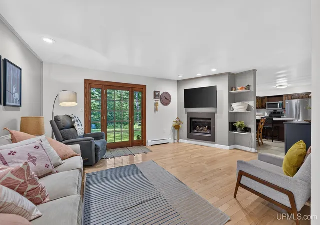 Photo 3 of Single family home for sale at 1003 County Rd 480, Marquette, MI 49855 | MLS# 50217214 | Listing updated on 2026-10-03