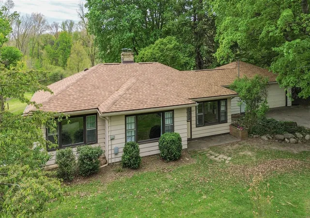 Photo 2 of Single family home for sale at 59021 County Rd 215, Lawrence, MI 49064 | MLS# 70554172 | Listing updated on 2026-09-02