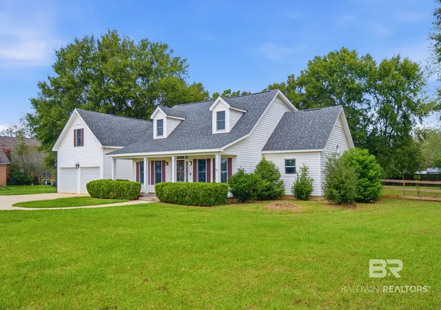 Photo 1 of Single family home for sale at 9055 Gayfer Rd Ext, Fairhope, AL 36532 | MLS# 411709 | Listing updated on 2026-10-18