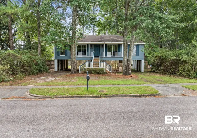 Photo 1 of Sale Pending at 4016 Perch Point Dr, Mobile, AL 36605 | MLS# 409952 | Listing updated on 2026-09-11