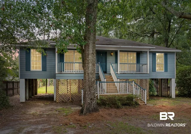 Photo 2 of Sale Pending at 4016 Perch Point Dr, Mobile, AL 36605 | MLS# 409952 | Listing updated on 2026-09-11