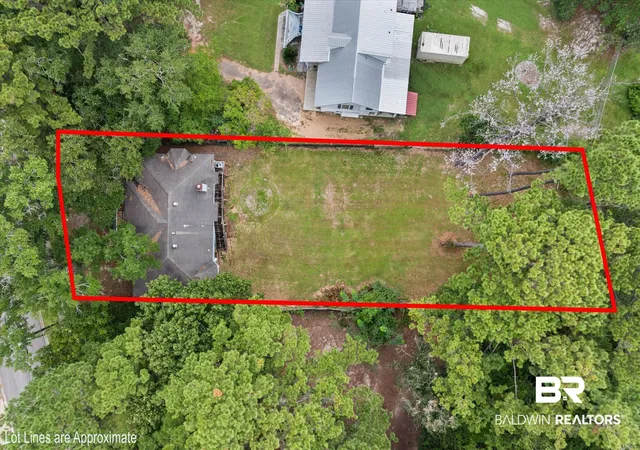 Photo 2 of Sale Pending at 4016 Perch Point Dr, Mobile, AL 36605 | MLS# 409952 | Listing updated on 2026-09-11