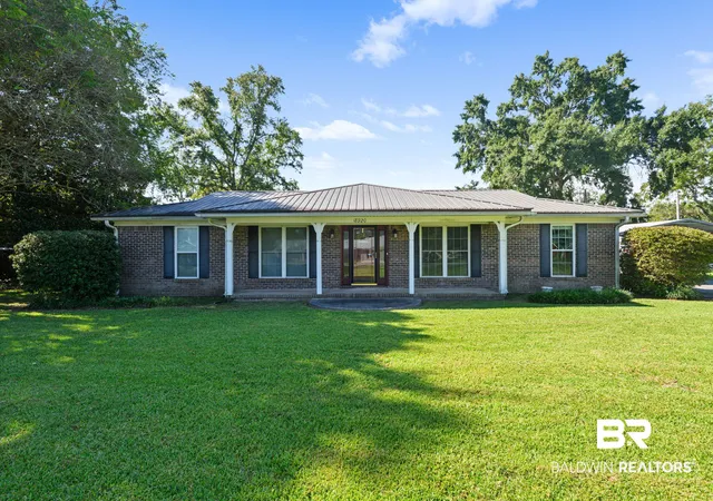 Photo 2 of Sale Pending at 18920 Silverhill Ave, Robertsdale, AL 36567 | MLS# 410504 | Listing updated on 2026-09-28