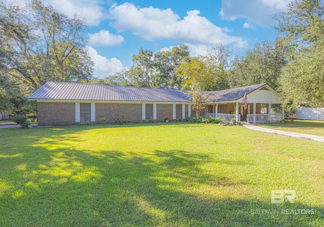 Photo 2 of Single family home for sale at 814 E 5th Street, Bay Minette, AL 36507 | MLS# 411441 | Listing updated on 2026-10-15