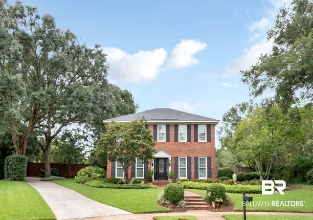 Photo 2 of Single family home for sale at 1908 Twin Oaks Ct, Mobile, AL 36609 | MLS# 409845 | Listing updated on 2026-09-11