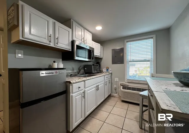 Photo 3 of Townhouse for sale at 200 E Beach Blvd #310, Gulf Shores, AL 36542 | MLS# 393779 | Listing updated on 2026-09-10