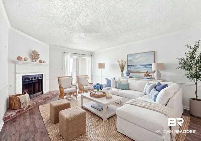 Photo 3 of Townhouse for sale at 710 S Mobile St #APT 33, Fairhope, AL 36532 | MLS# 409996 | Listing updated on 2026-09-03
