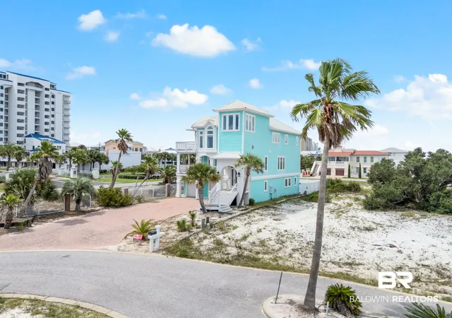 Photo 1 of Single family home for sale at 7249 Surfview Dr, Pensacola, FL 32507 | MLS# 409487 | Listing updated on 2026-09-29