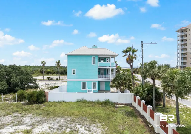 Photo 2 of Single family home for sale at 7249 Surfview Dr, Pensacola, FL 32507 | MLS# 409487 | Listing updated on 2026-09-29