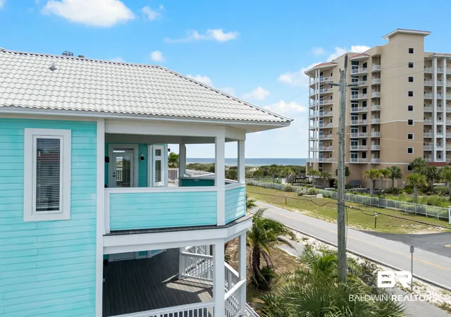 Photo 3 of Single family home for sale at 7249 Surfview Dr, Pensacola, FL 32507 | MLS# 409487 | Listing updated on 2026-09-29