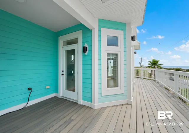 Photo 4 of Single family home for sale at 7249 Surfview Dr, Pensacola, FL 32507 | MLS# 409487 | Listing updated on 2026-09-29