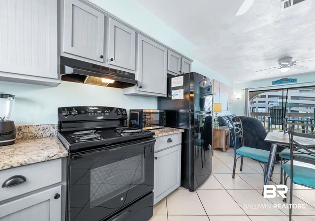 Photo 4 of Townhouse for sale at 930 W Beach Blvd #118, Gulf Shores, AL 36542 | MLS# 411118 | Listing updated on 2026-09-24