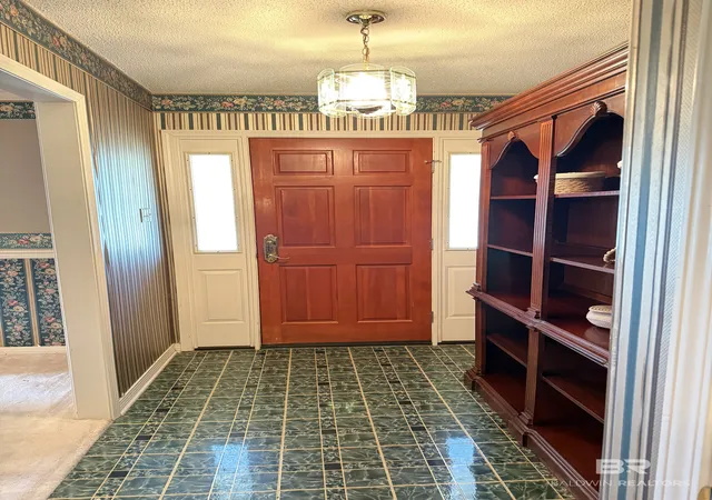 Photo 3 of Sale Pending at 7045 Remington Park Ct, Mobile, AL 36618 | MLS# 411324 | Listing updated on 2026-10-01