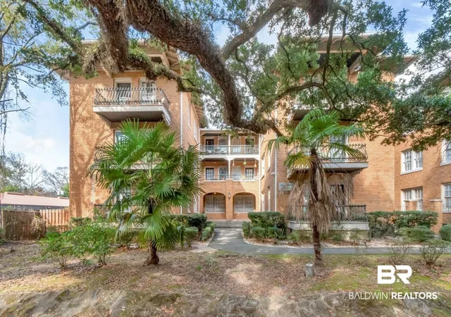 Photo 1 of Townhouse for sale at 1602 Government St #1A, Mobile, AL 36604 | MLS# 410937 | Listing updated on 2026-09-21