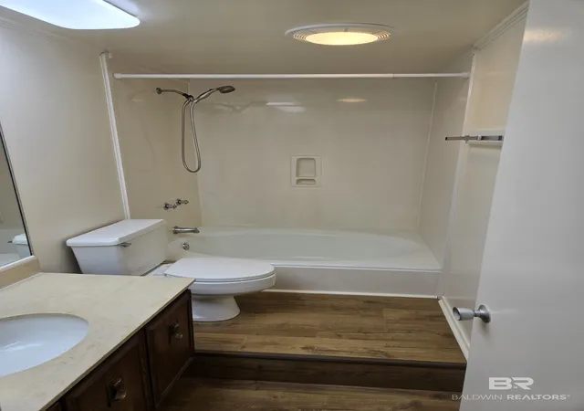 Photo 4 of Townhouse for sale at 2040 Seacliff Dr #2A, Daphne, AL 36526 | MLS# 412009 | Listing updated on 2026-10-15