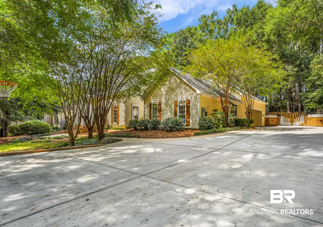 Photo 3 of Single family home for sale at 23755 Montrose Woods Dr, Fairhope, AL 36532 | MLS# 406661 | Listing updated on 2026-09-05