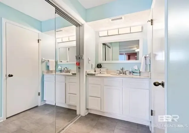 Photo 3 of Townhouse for sale at 633 W Beach Blvd #603, Gulf Shores, AL 36542 | MLS# 411480 | Listing updated on 2026-10-01