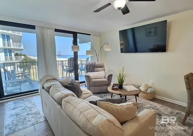 Photo 3 of Townhouse for sale at 427 E Beach Blvd #261, Gulf Shores, AL 36542 | MLS# 411702 | Listing updated on 2026-10-15
