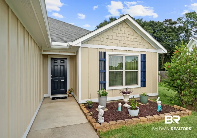 Photo 2 of Single family home for sale at 230 Lakefront Cir, Summerdale, AL 36580 | MLS# 410286 | Listing updated on 2026-09-18