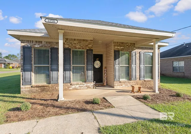 Photo 1 of Single family home for sale at 13701 Daniels Dr, Mobile, AL 36695 | MLS# 411309 | Listing updated on 2026-10-20