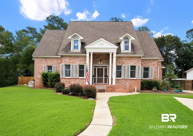 Photo 2 of Single family home for sale at 701 Wedgewood Dr, Gulf Shores, AL 36542 | MLS# 410466 | Listing updated on 2026-09-11