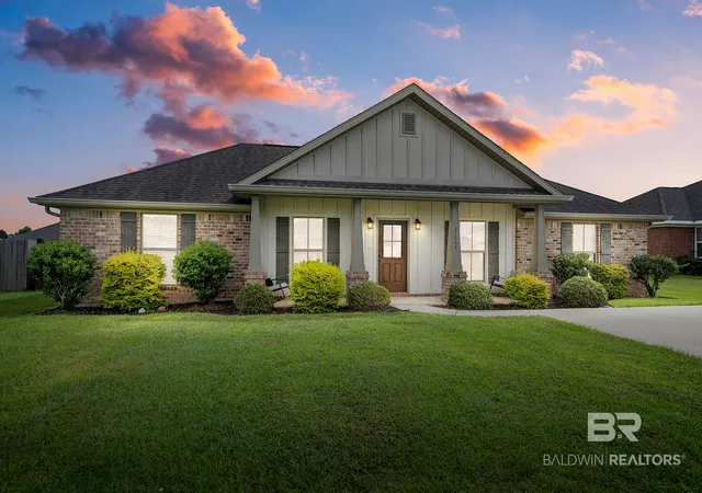 Photo 1 of Single family home for sale at 21664 Bartlett Ln, Robertsdale, AL 36567 | MLS# 411781 | Listing updated on 2026-10-21