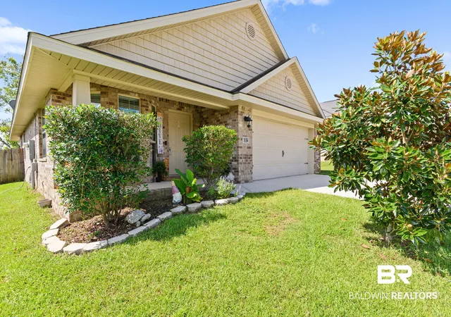 Photo 1 of Single family home for sale at 16184 Trace Dr, Loxley, AL 36551 | MLS# 409790 | Listing updated on 2026-09-20