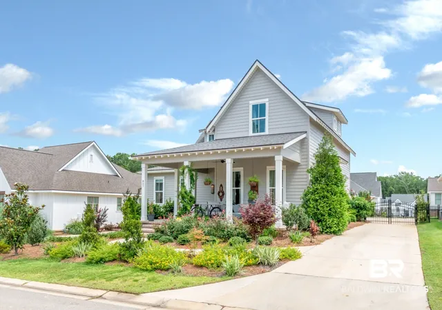 Photo 3 of Single family home for sale at 857 Geranium Dr, Fairhope, AL 36532 | MLS# 410421 | Listing updated on 2026-09-11