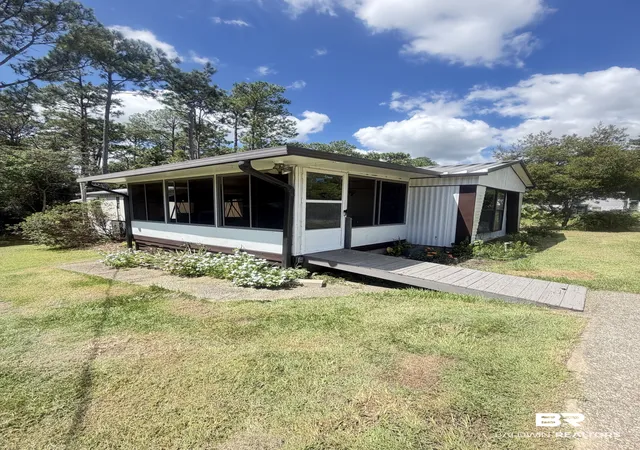 Photo 3 of Single family home for sale at 1407 Ridgewood Dr, Lillian, AL 36549 | MLS# 410426 | Listing updated on 2026-09-21