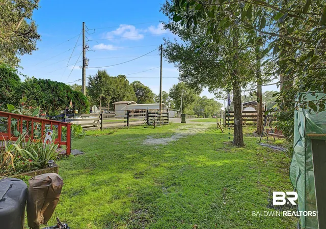 Photo 2 of Single family home for sale at 331 Buena Vista Dr, Lillian, AL 36549 | MLS# 400012 | Listing updated on 2026-09-13